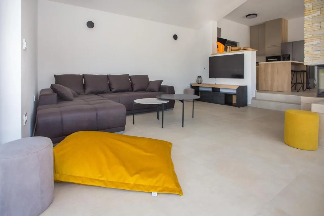 Villa Mia بوريتش
